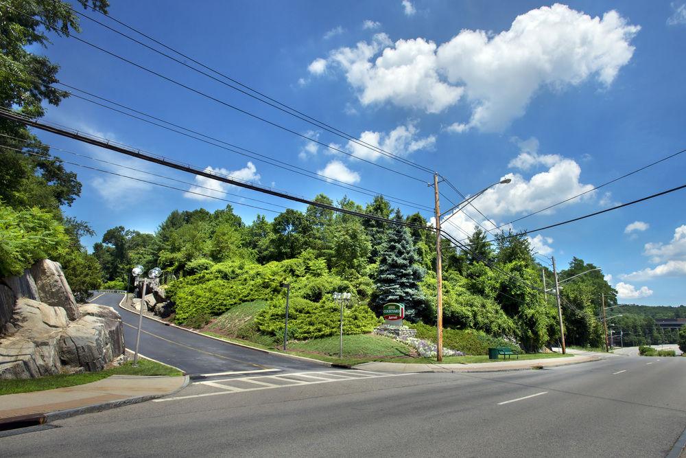 Courtyard By Marriott Tarrytown Westchester County Экстерьер фото