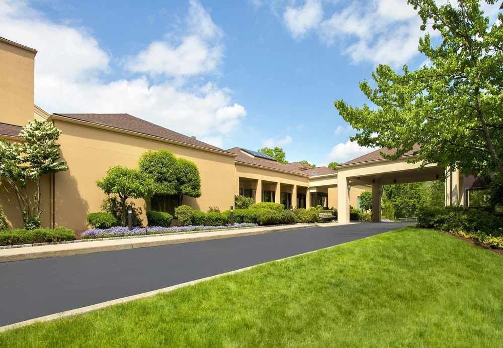 Courtyard By Marriott Tarrytown Westchester County Экстерьер фото