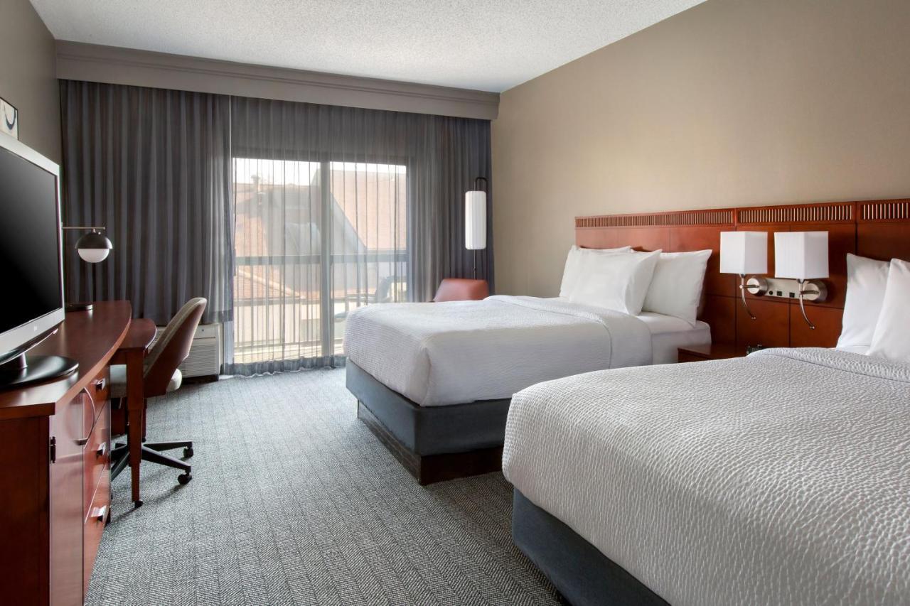 Courtyard By Marriott Tarrytown Westchester County Экстерьер фото