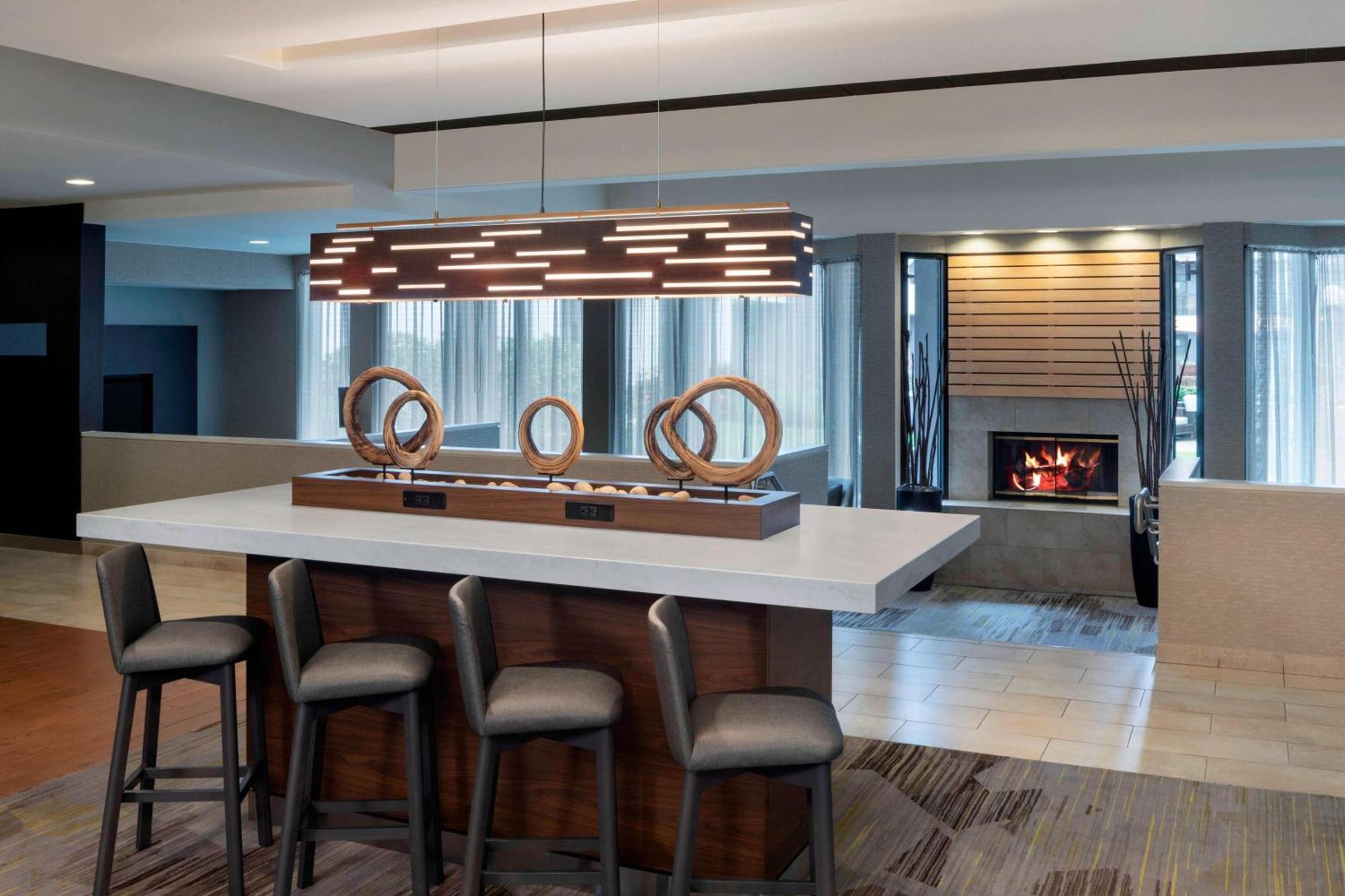 Courtyard By Marriott Tarrytown Westchester County Экстерьер фото