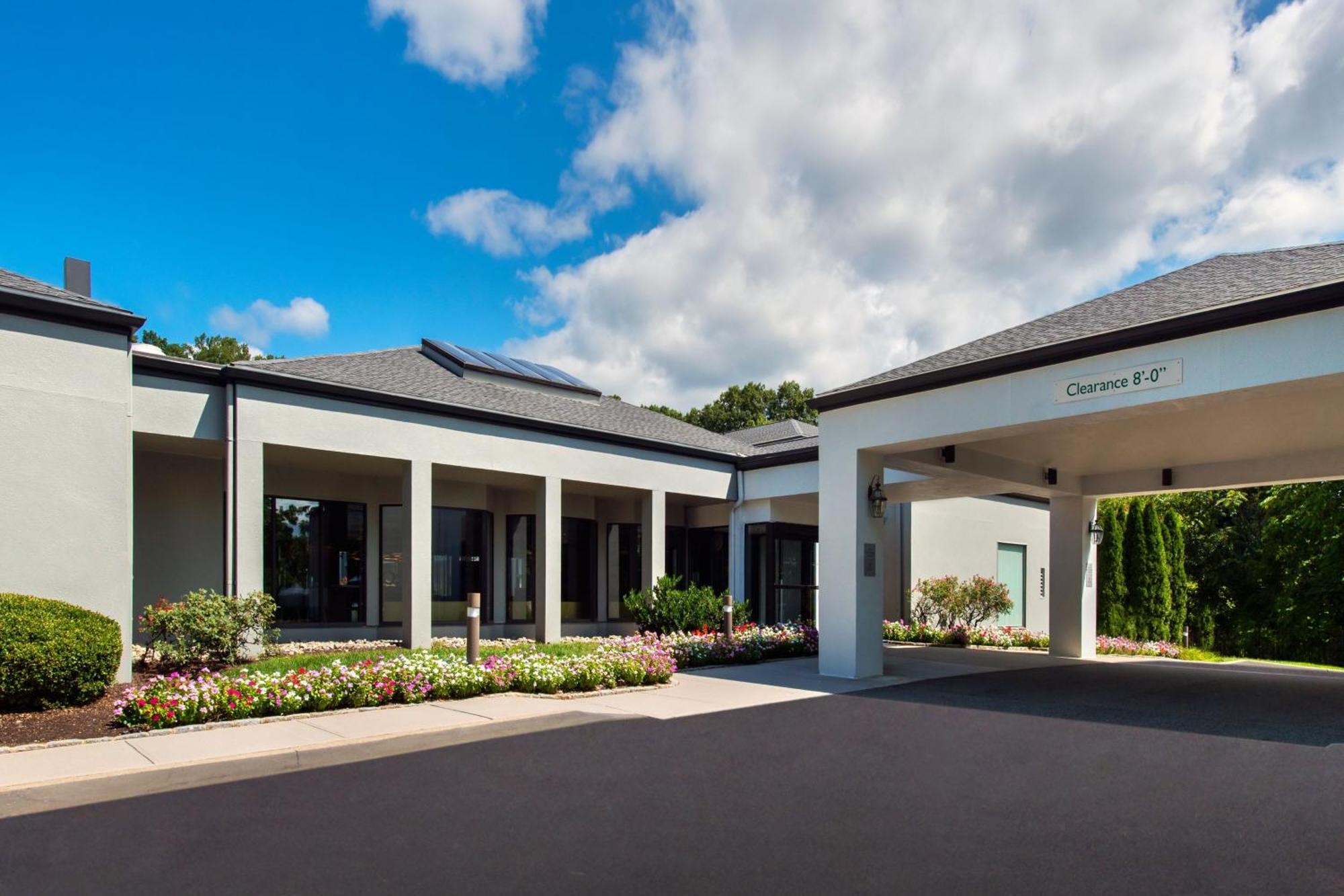 Courtyard By Marriott Tarrytown Westchester County Экстерьер фото